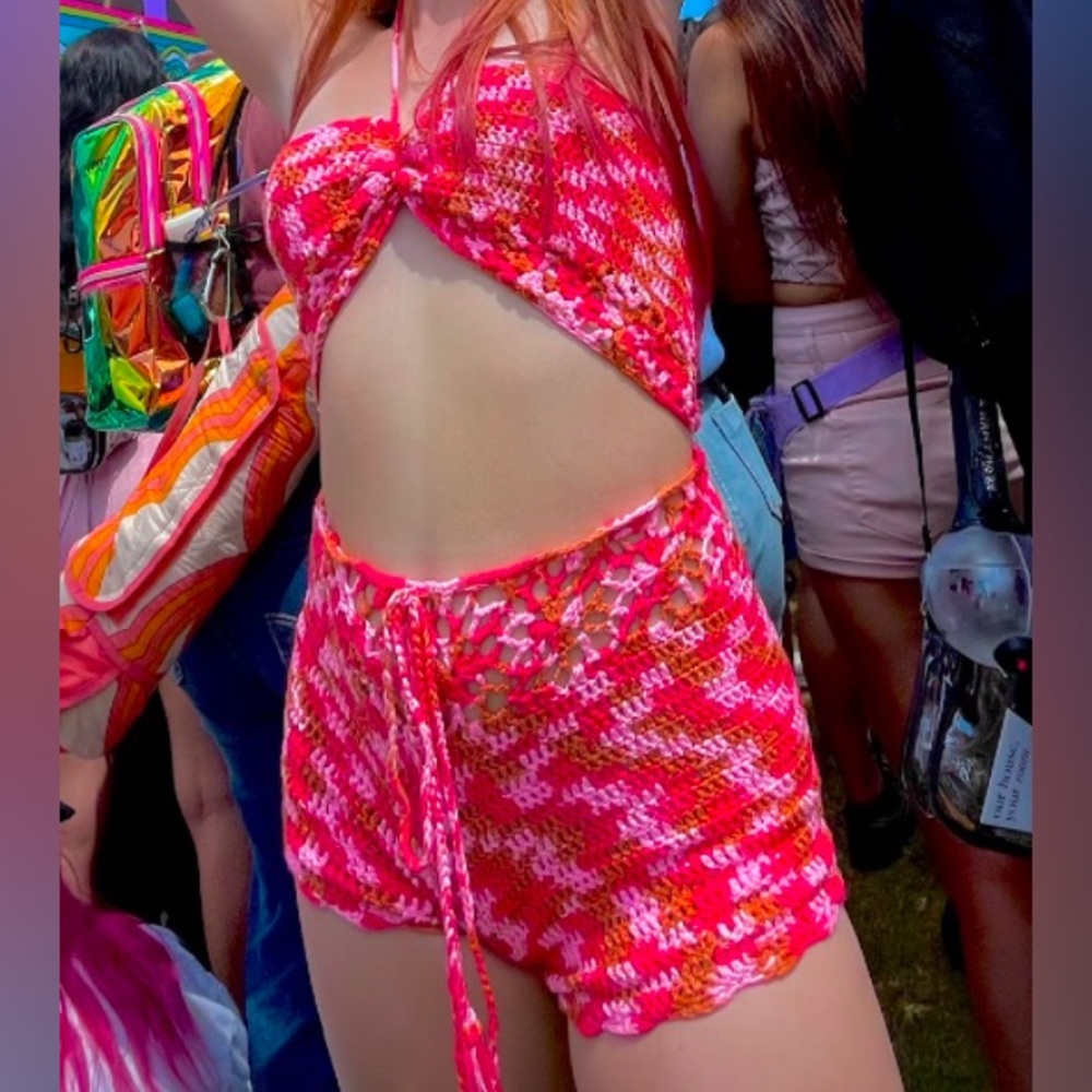 Two piece fit